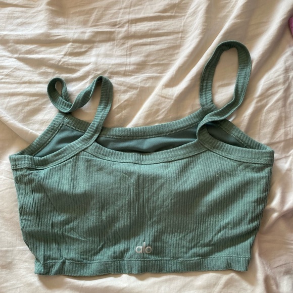 Alo Yoga ribbed cropped whisper tank soft seagrass - Picture 3 of 3